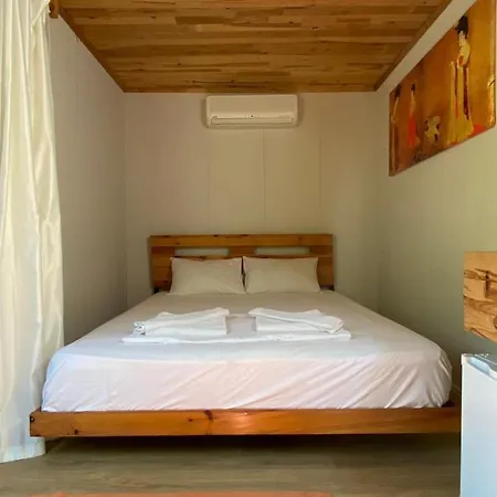 Holiday Box Club Hotel