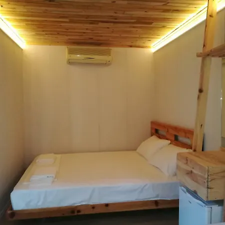 Hotel Holiday Box Club